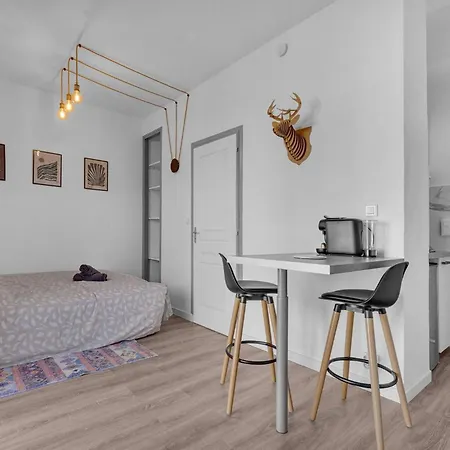 Moderne Hyper Centre - Calme - Balcon Апартаменты *